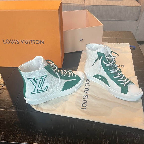 Louis Vuitton TATTOO SNEAKER BOOT size 8 (which is US 9 / EURO 42). - Picture 4 of 7